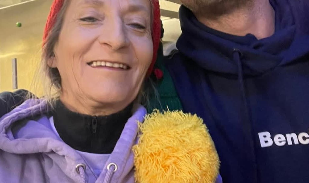 charity-that-helps-people-in-need-holds-’emotional’-final-day-before-closing-down